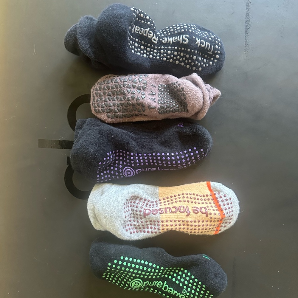 5 pairs of ankle grip socks